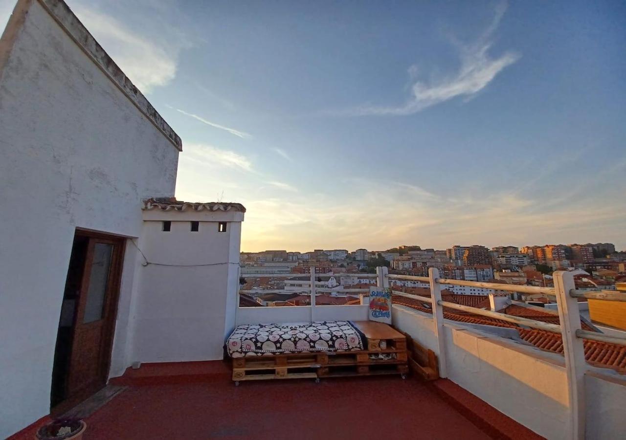 Habitaciones En El Atico De Tona Mirando A La Bahia De Santander Eksteriør billede