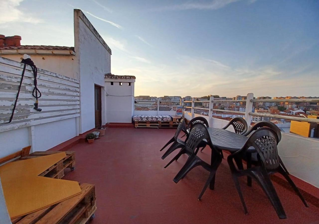 Habitaciones En El Atico De Tona Mirando A La Bahia De Santander Eksteriør billede