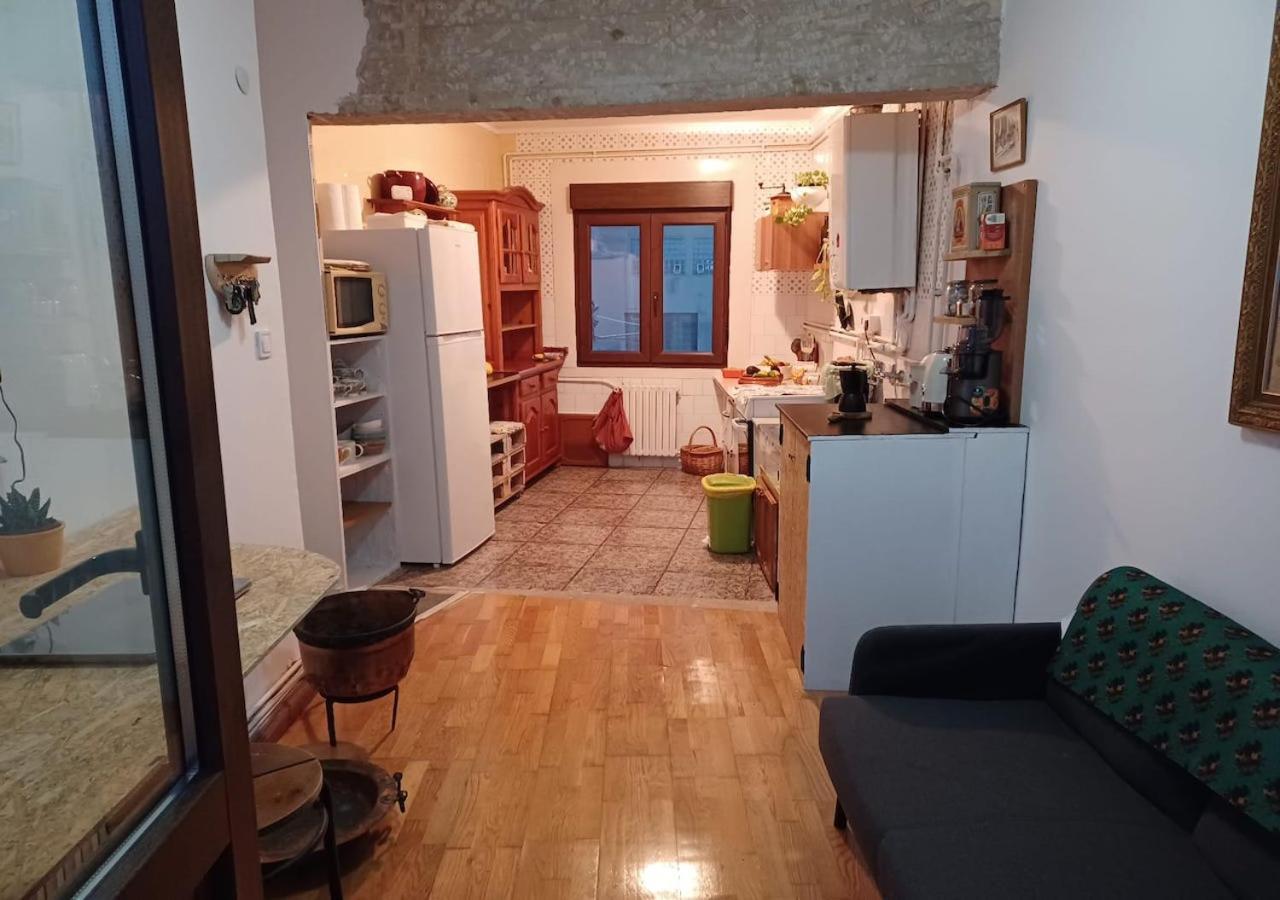 Habitaciones En El Atico De Tona Mirando A La Bahia De Santander Eksteriør billede